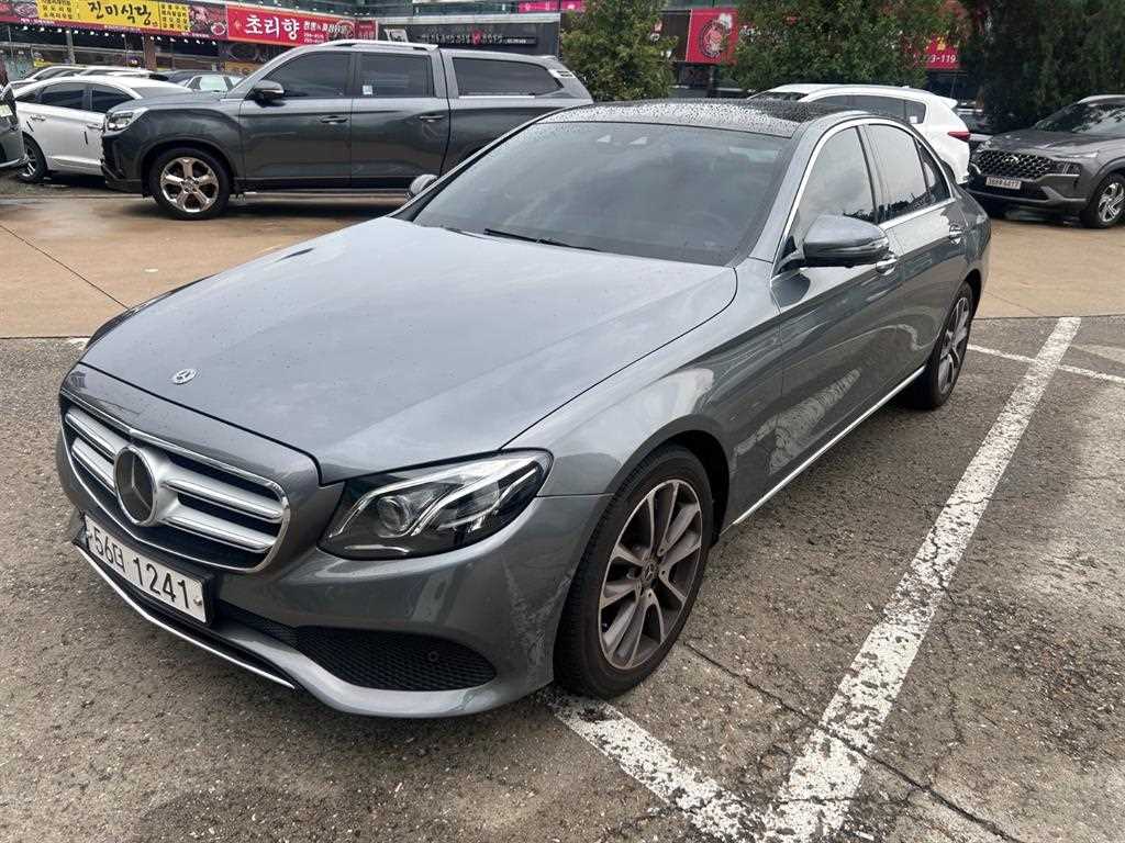 Mercedes Benz E class 2018 — Zona Franca Iquique