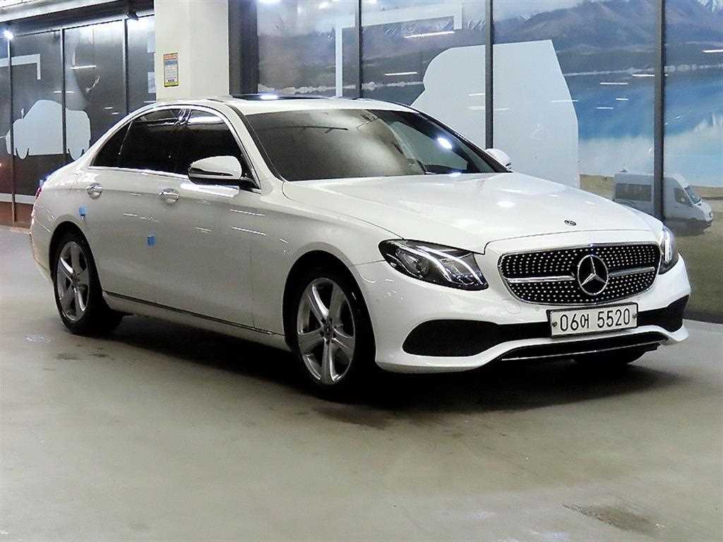 Mercedes Benz E class 2018 — Zona Franca Iquique