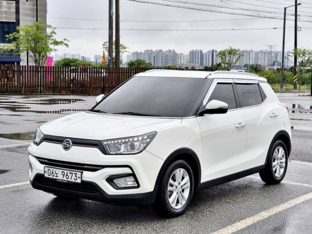 Ssangyong Tivoli Armor 2WD Gasoline VX