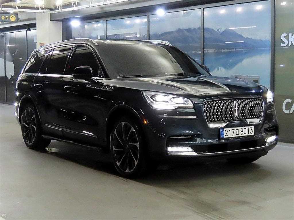 Lincoln Aviator