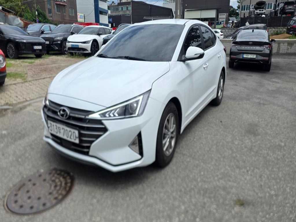 HYUNDAI Avante 2020 — Zona Franca Iquique
