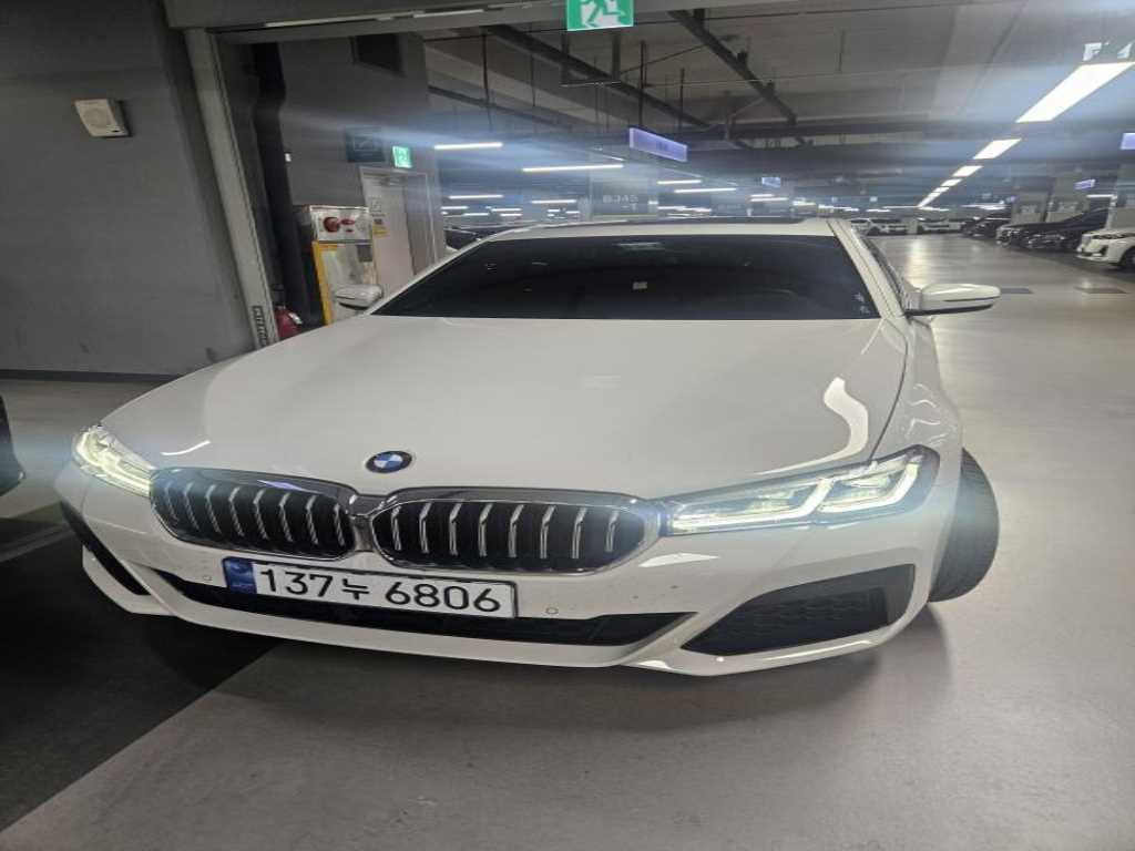 BMW 5 Series 2022 — Zona Franca Iquique