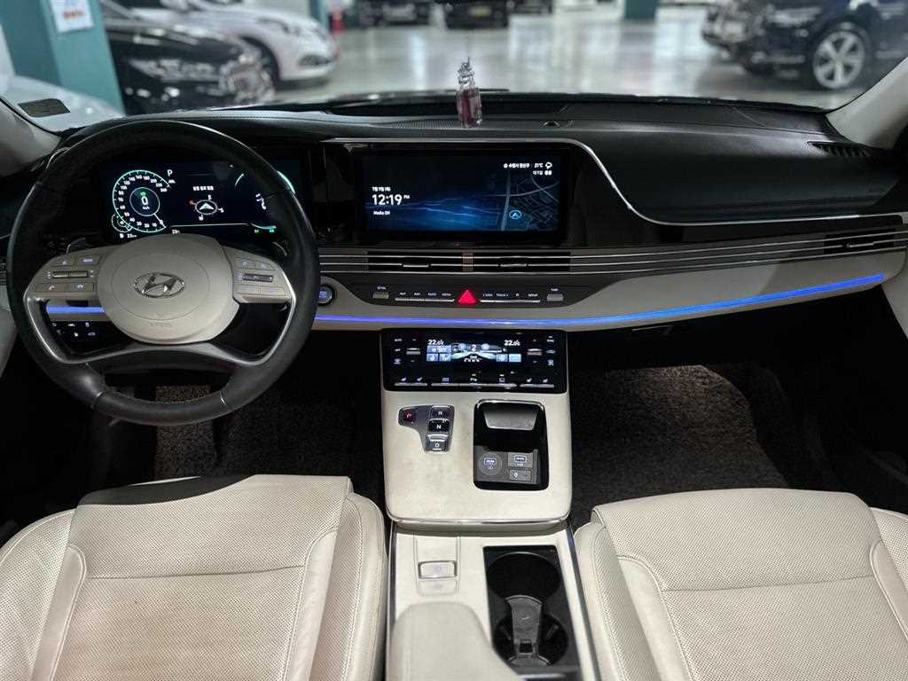 HYUNDAI Grandeur 2022 — Zona Franca Iquique