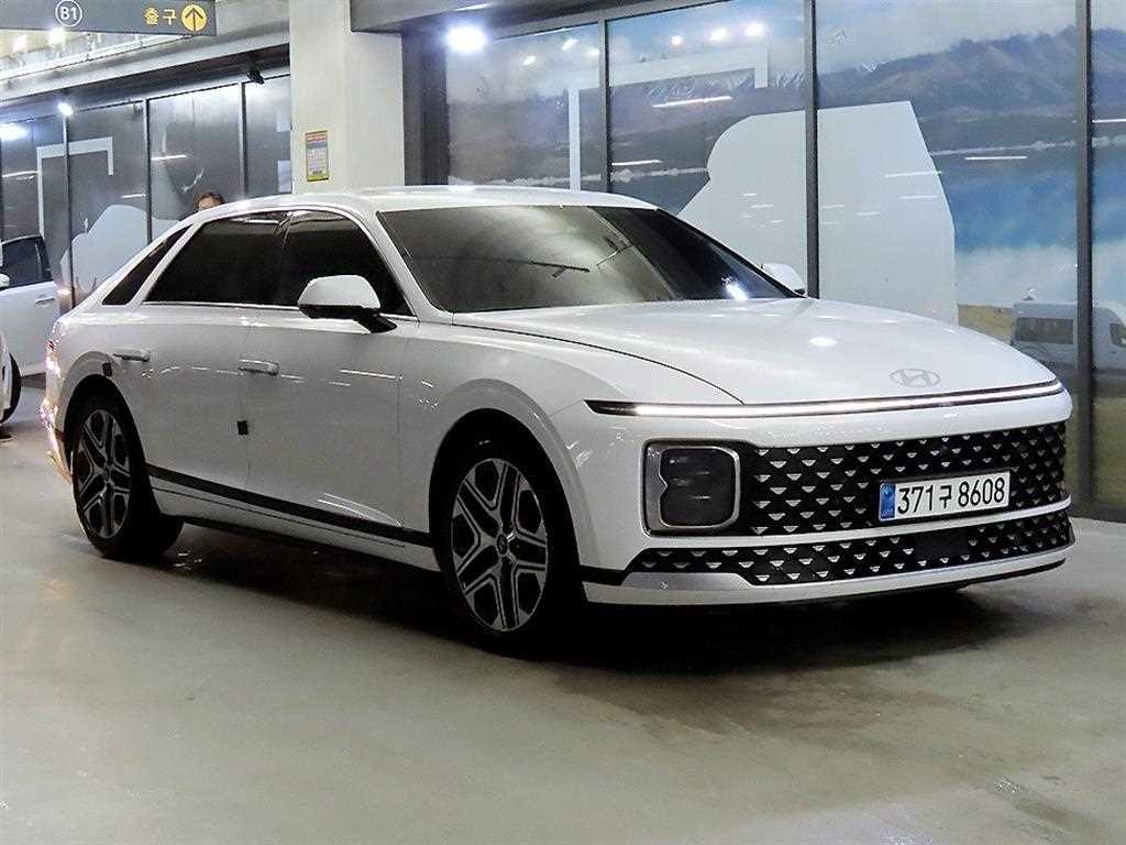 HYUNDAI Grandeur 2024 — Zona Franca Iquique