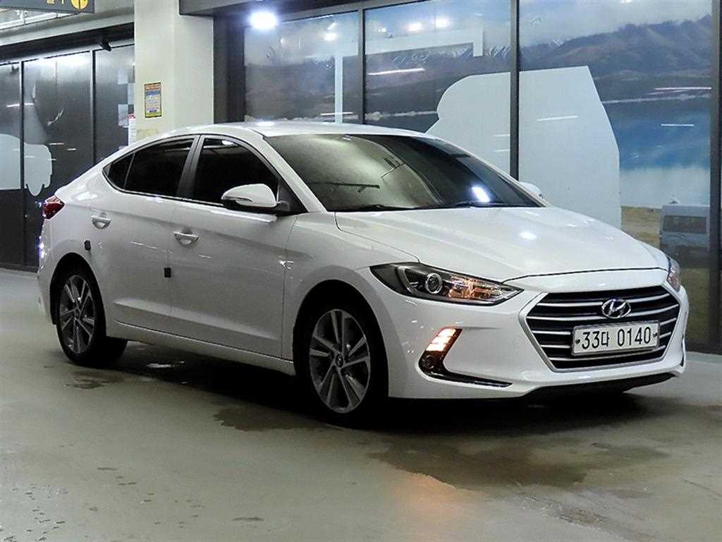 HYUNDAI Avante