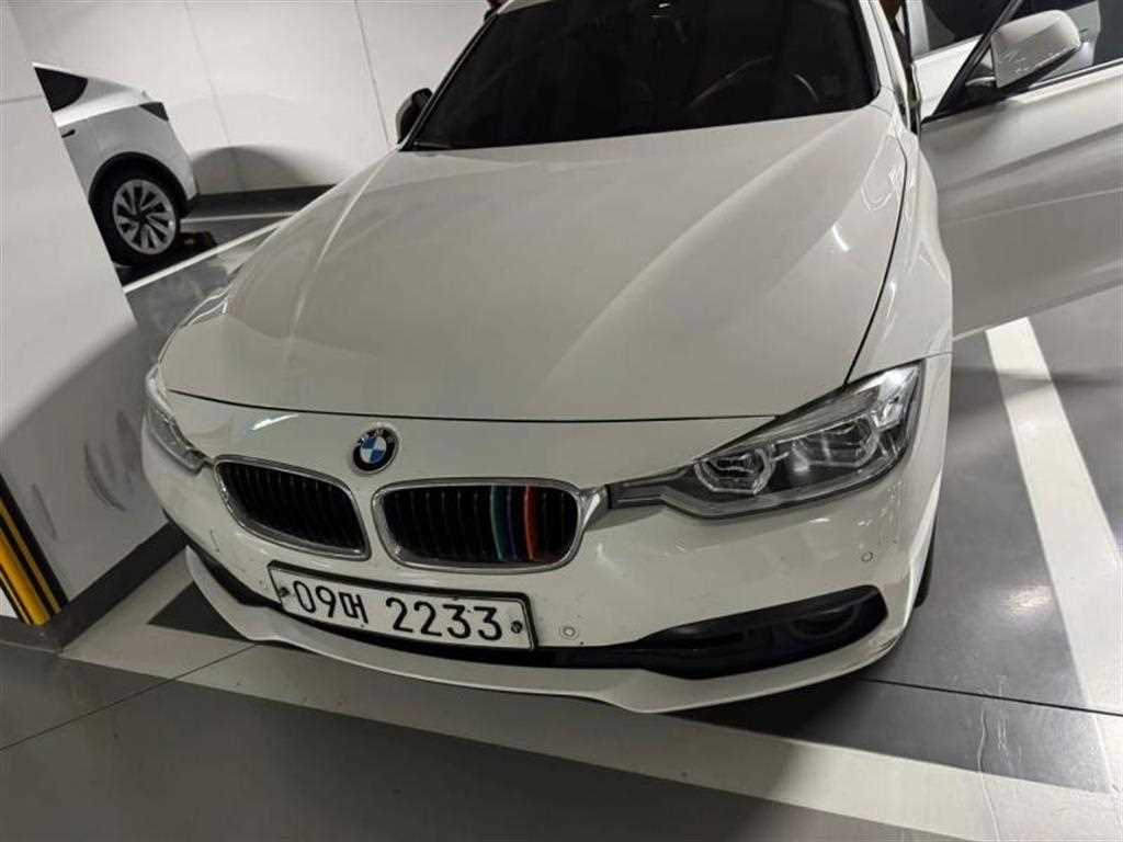 BMW 3 series 2018 — Zona Franca Iquique