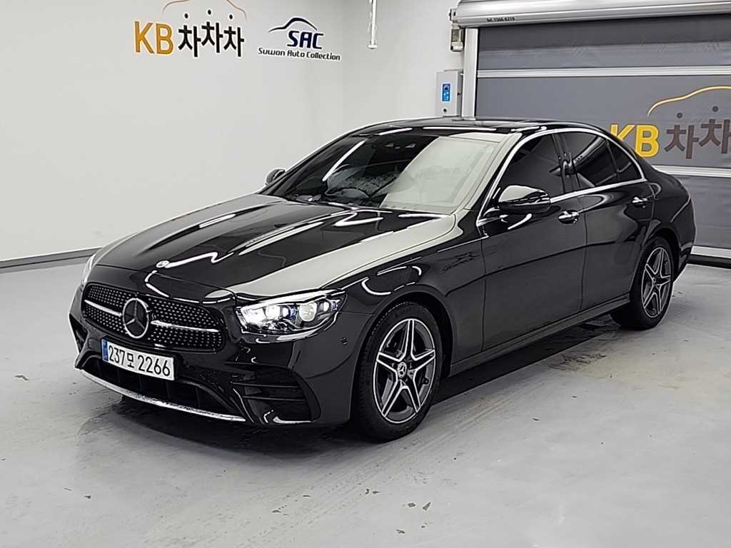 Mercedes Benz E class 2023 — Zona Franca Iquique