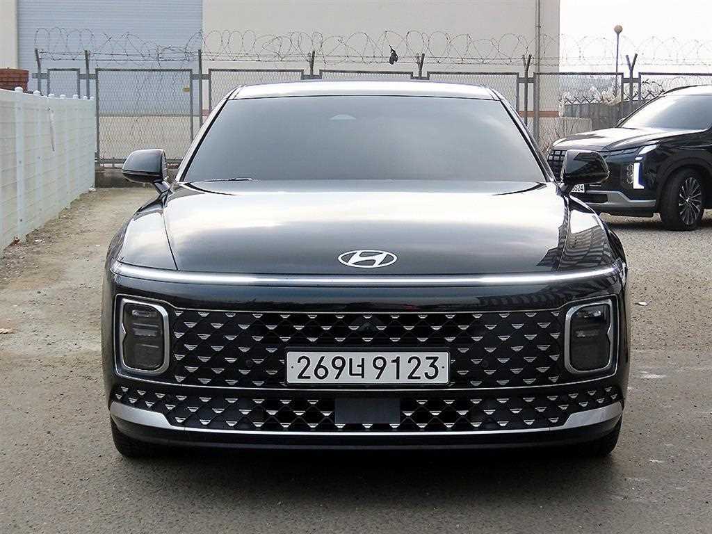 HYUNDAI Grandeur 2023 — Zona Franca Iquique