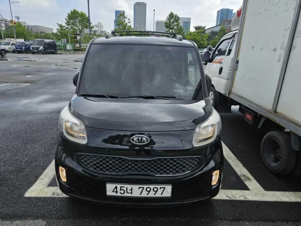 KIA Ray 2012 — Zona Franca Iquique