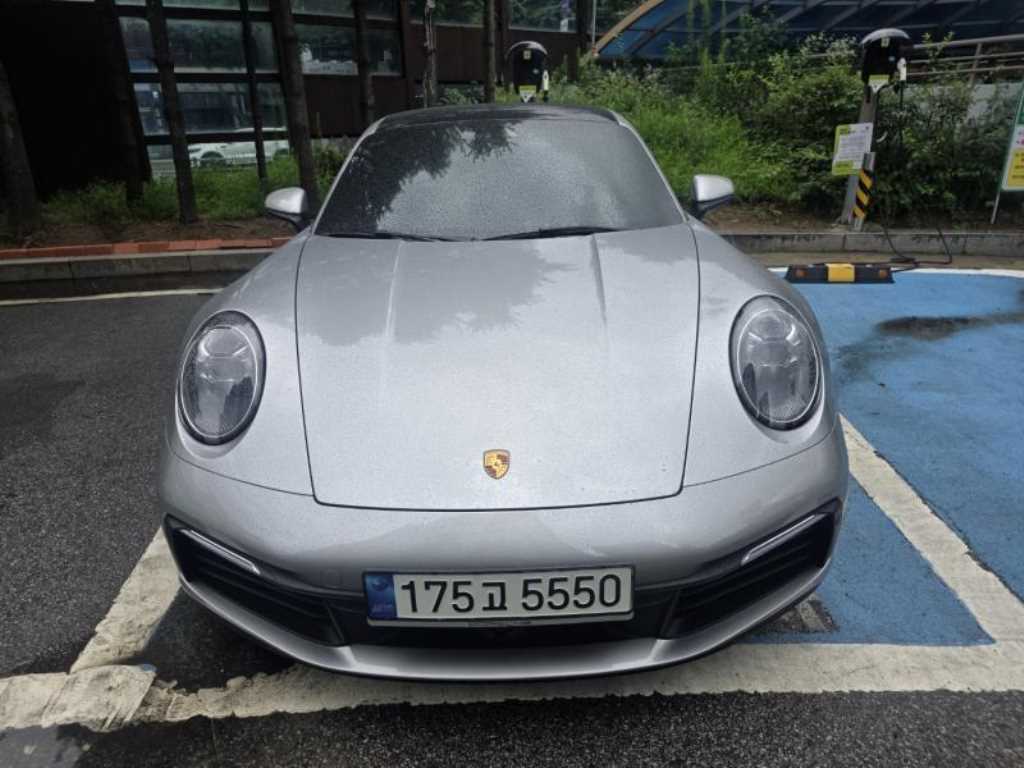 Porsche 911 2021 — Zona Franca Iquique