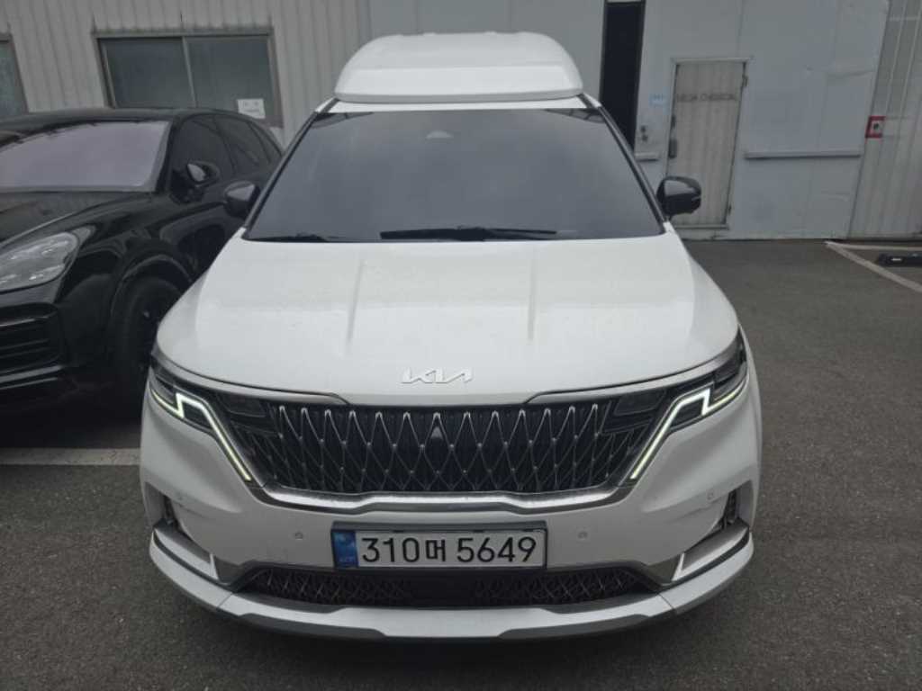 KIA Carnival 2023 — Zona Franca Iquique