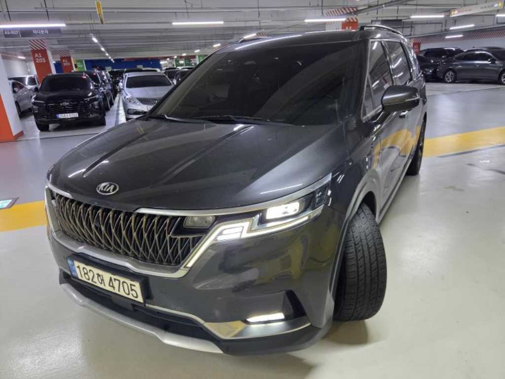 KIA Carnival 2021 — Zona Franca Iquique