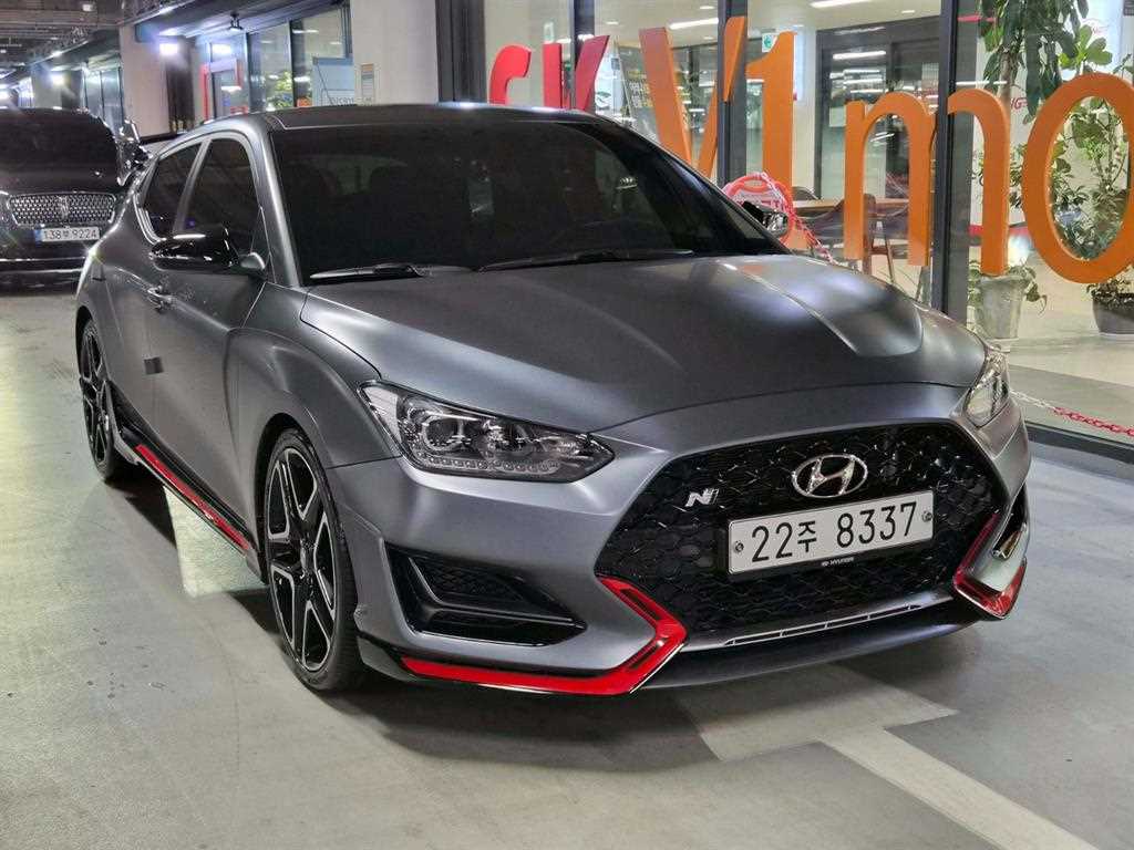 HYUNDAI Veloster