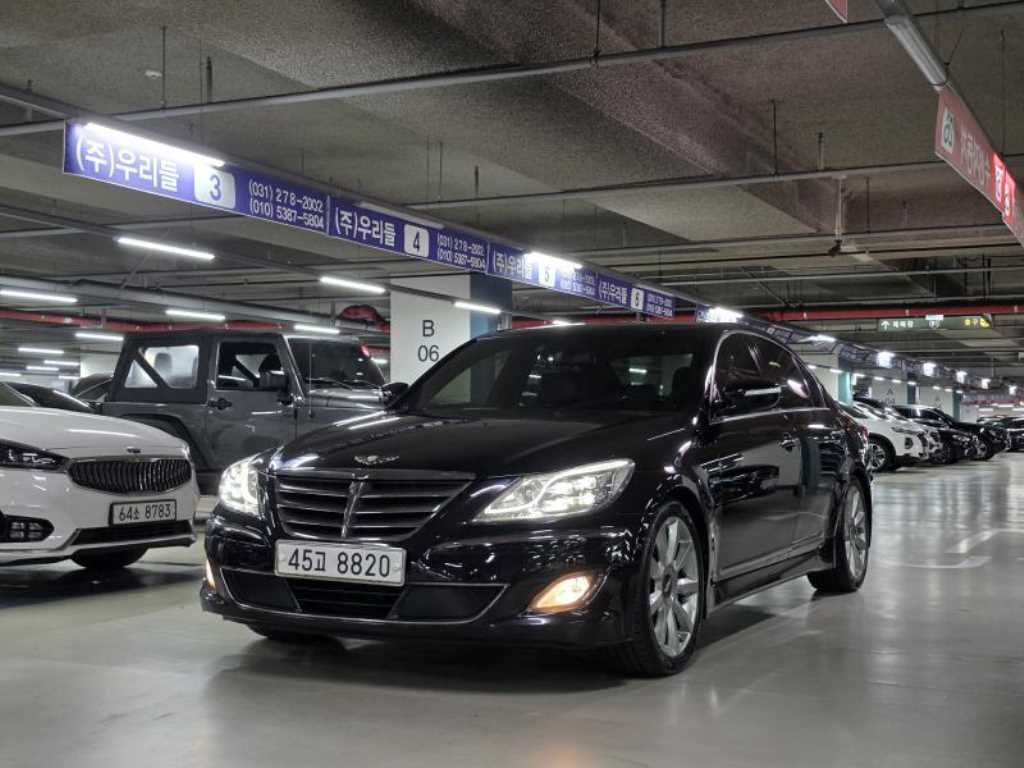 HYUNDAI Genesis 2012 — Zona Franca Iquique