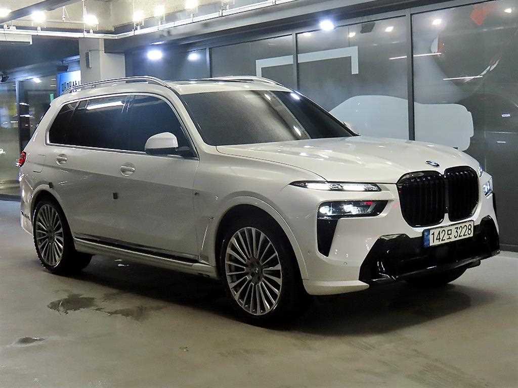 BMW X7