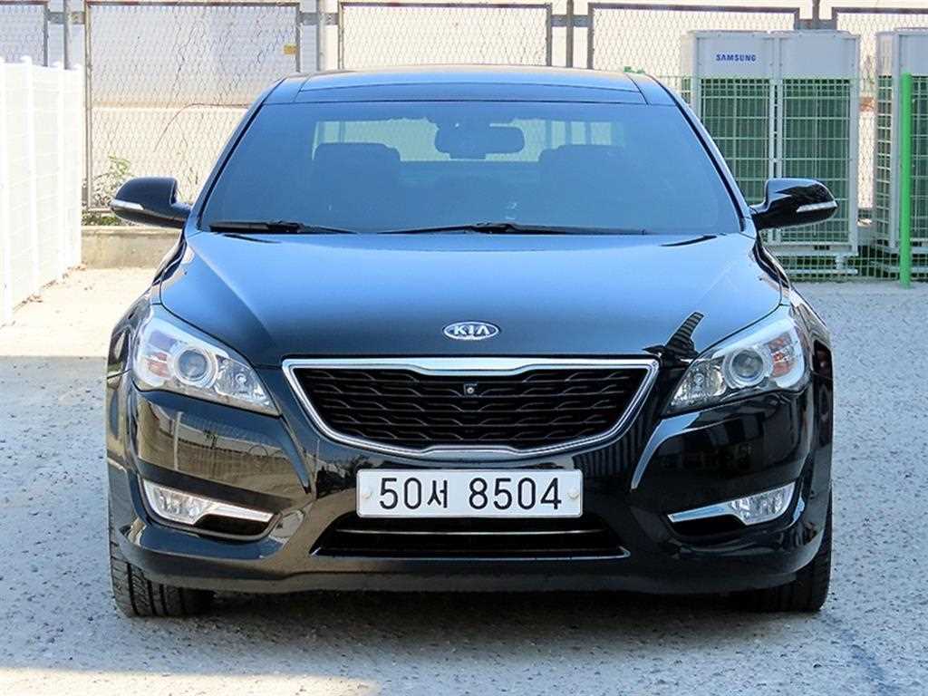 KIA K7 2011 — Zona Franca Iquique