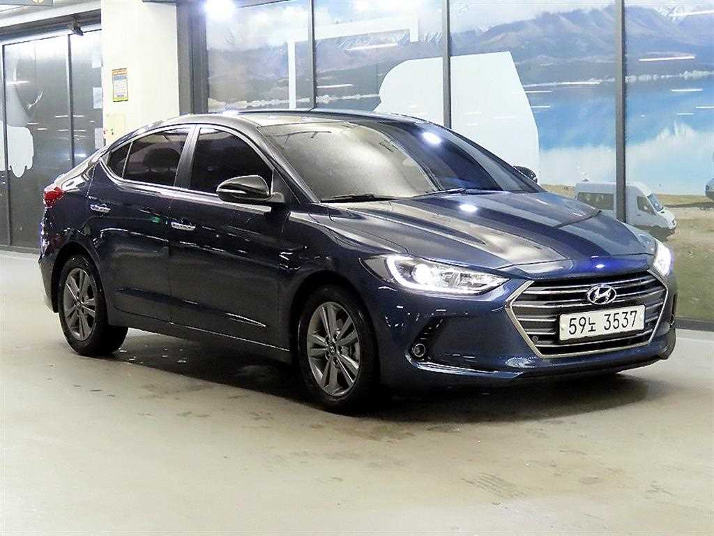 HYUNDAI Avante