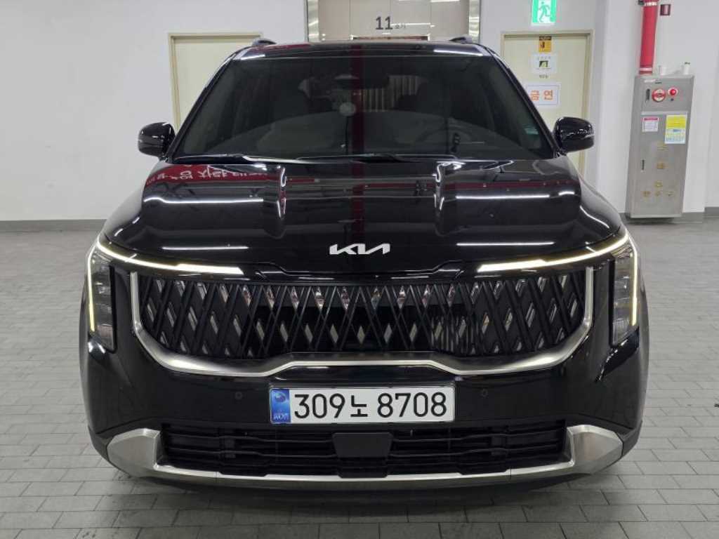 KIA Carnival 2024 — Zona Franca Iquique