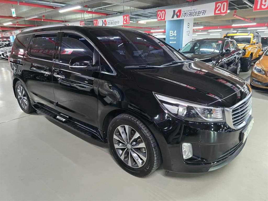 KIA Carnival