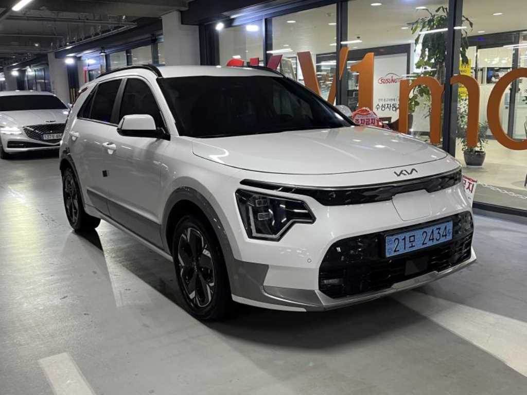 KIA Niro 2024 — Zona Franca Iquique