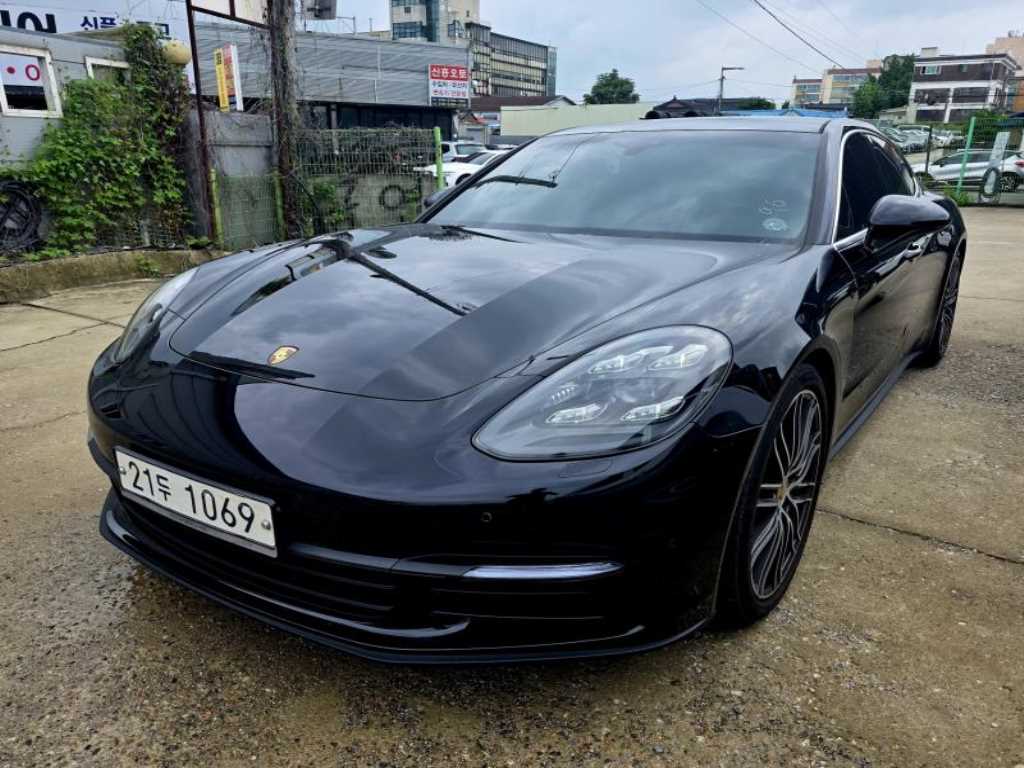 Porsche Panamera 2018 — Zona Franca Iquique