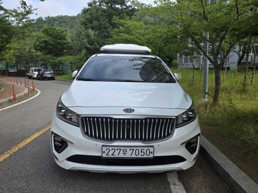 KIA Carnival 2019 — Zona Franca Iquique