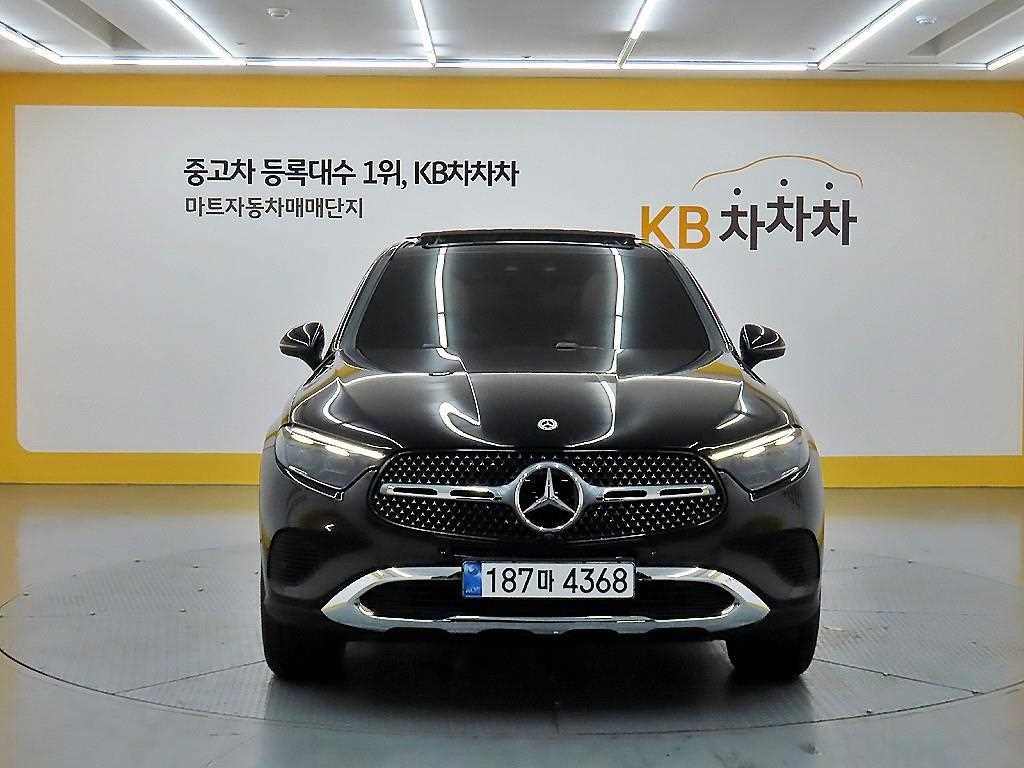 Mercedes Benz GLC Class 2026 — Zona Franca Iquique