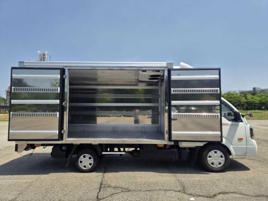 Small Truck Freezer Box(High Deck) Box High Deck]The
