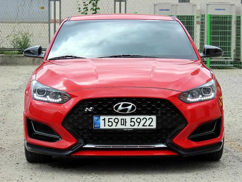 HYUNDAI Veloster