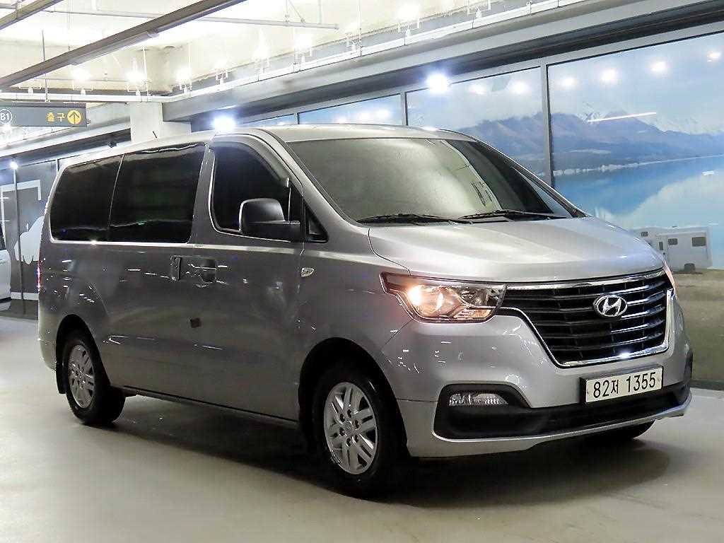 HYUNDAI Starex 2020 — Zona Franca Iquique