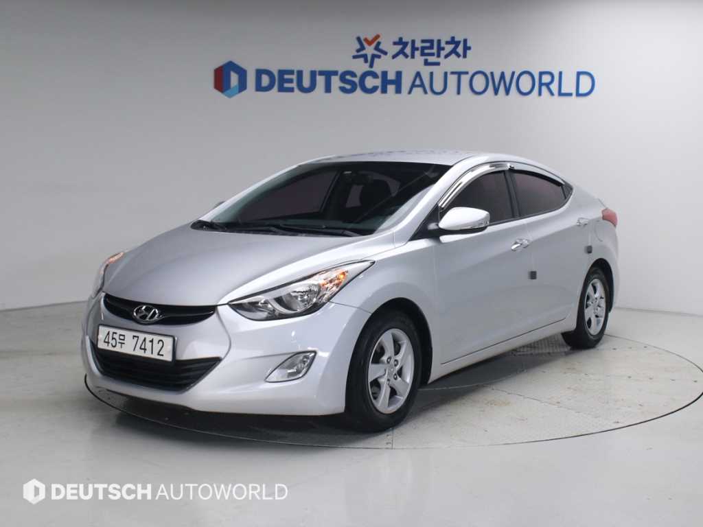 HYUNDAI Avante