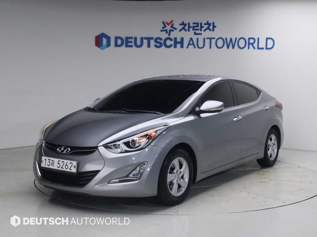 HYUNDAI Avante 2014 — Zona Franca Iquique