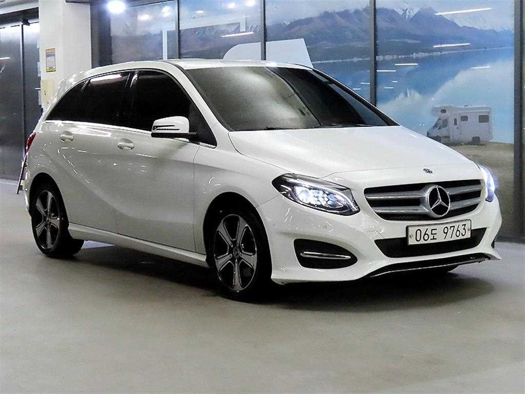 Mercedes Benz B Class (MY B)