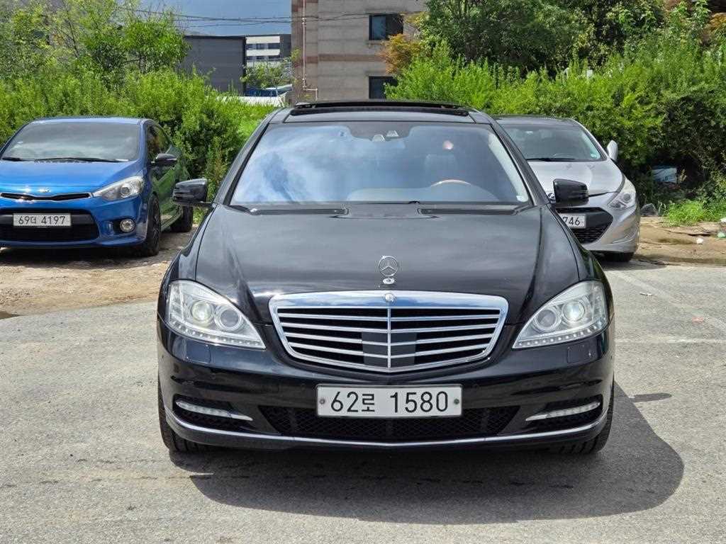 Mercedes Benz S Class 2010 — Zona Franca Iquique