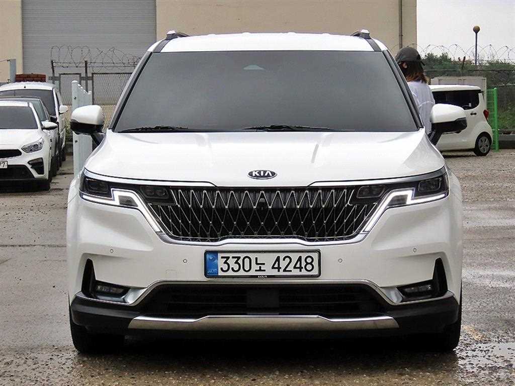 KIA Carnival 2021 — Zona Franca Iquique