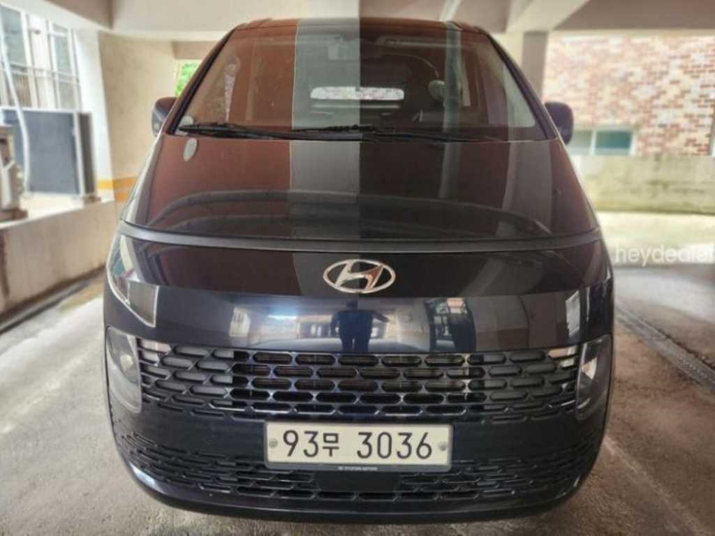 HYUNDAI Staria 2021 — Zona Franca Iquique