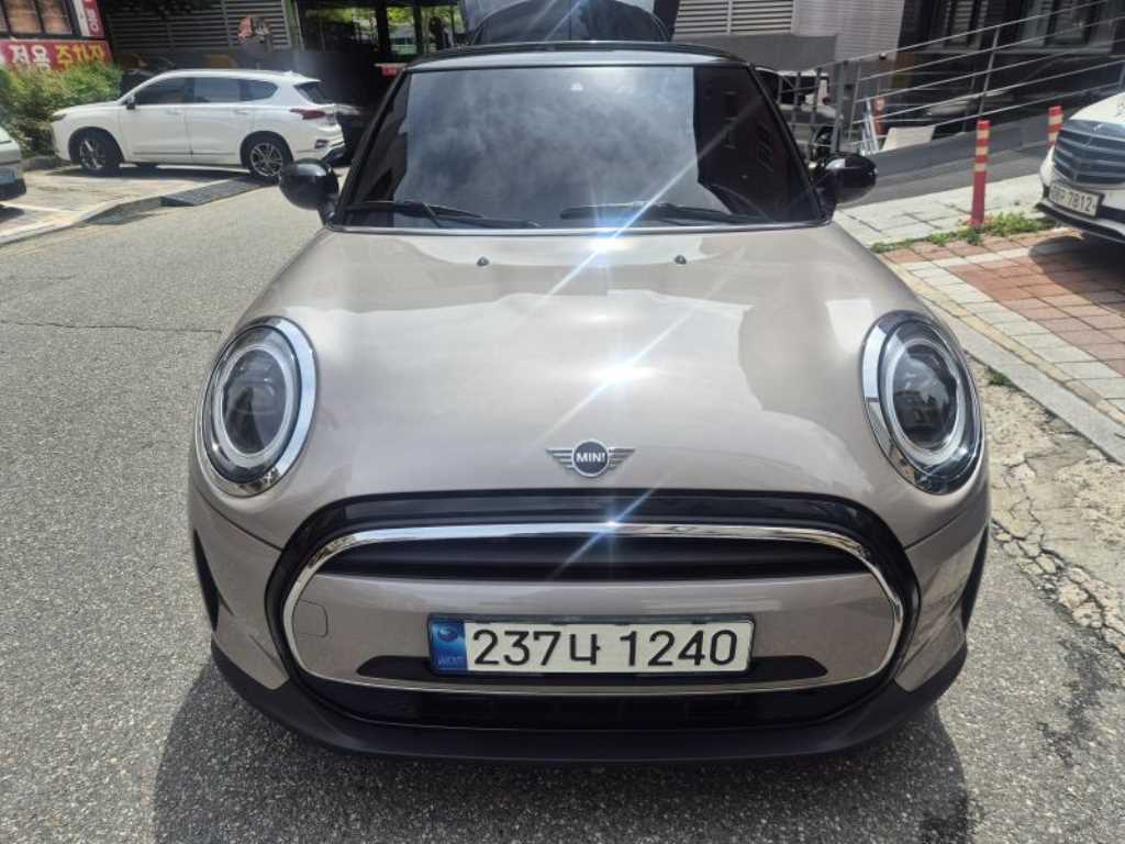 Mini Cooper classic plus 3rd generation