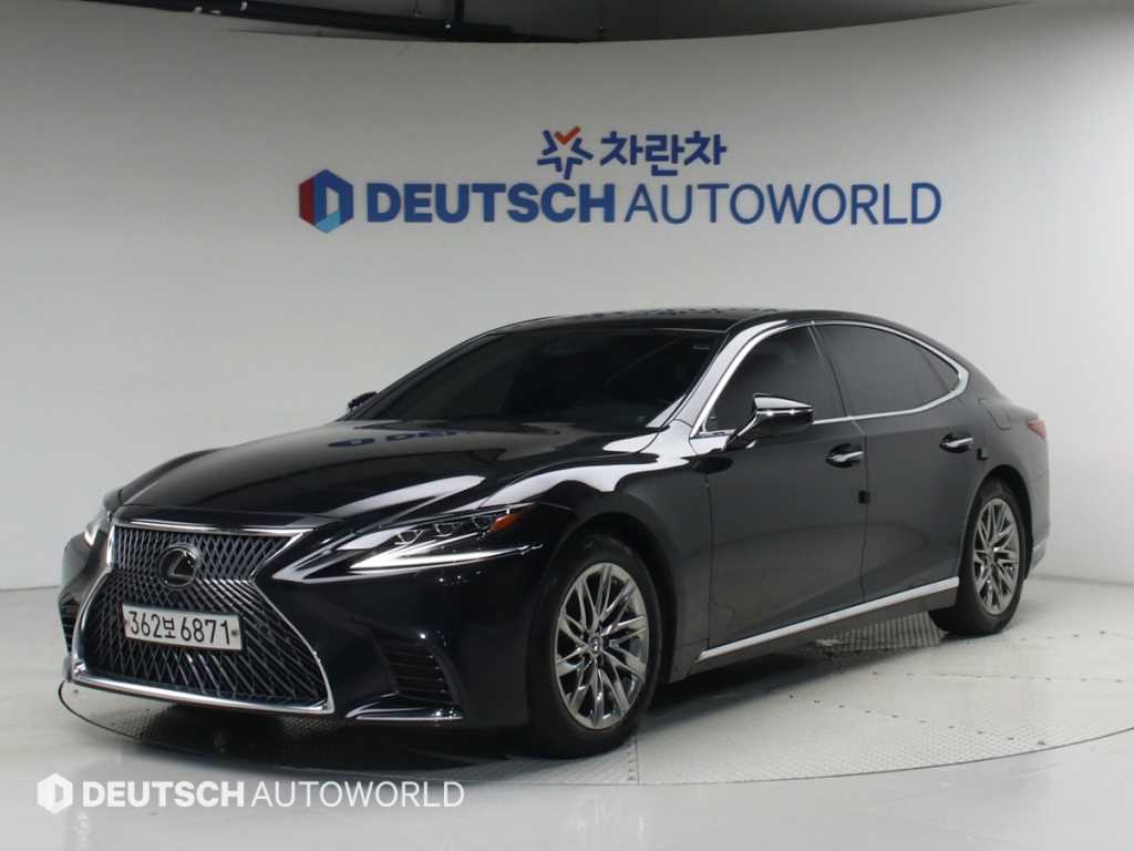 Lexus LS