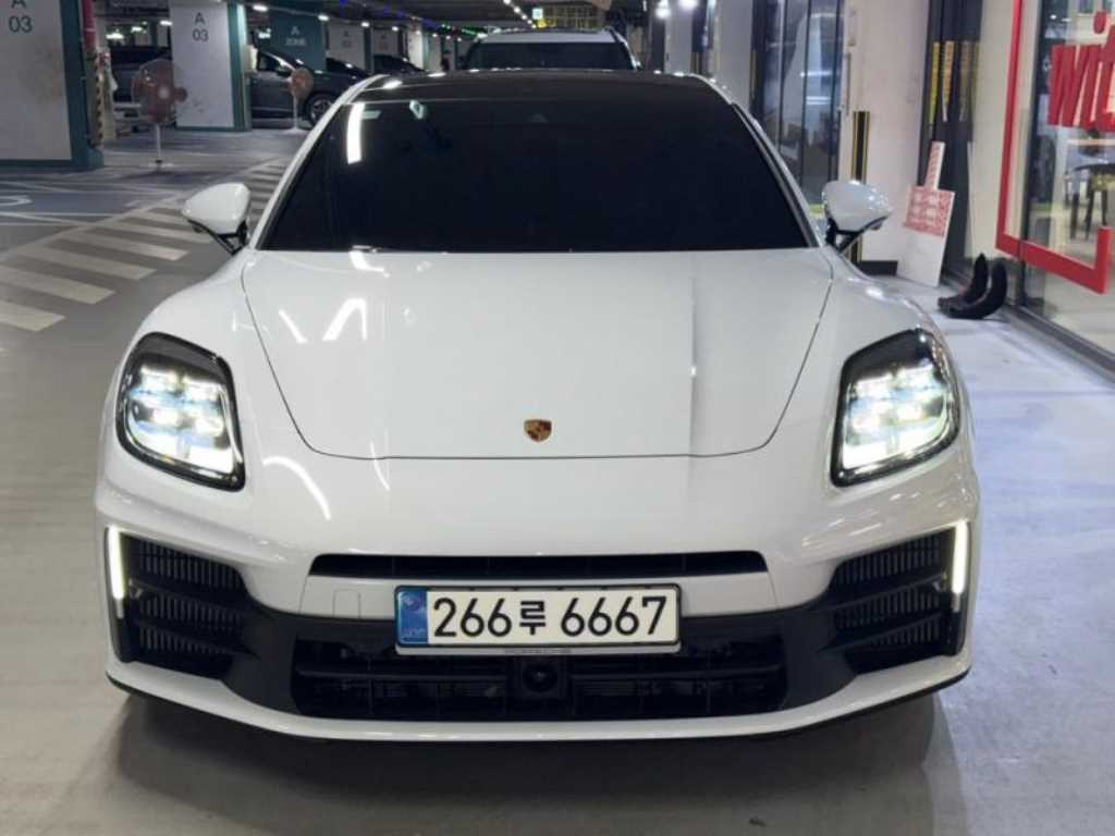 Porsche Panamera 2024 — Zona Franca Iquique