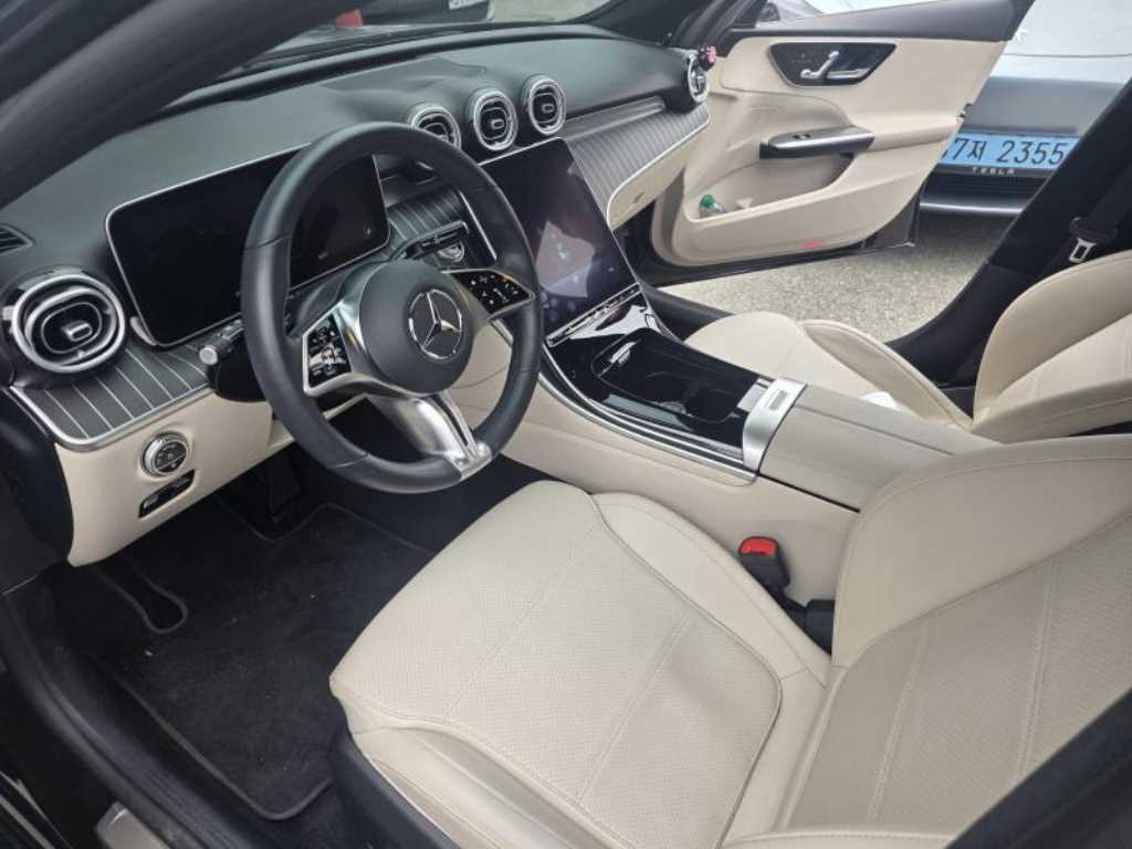 Mercedes Benz C Class 2023 — Zona Franca Iquique