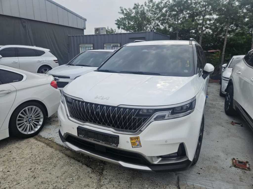 KIA Carnival 2022 — Zona Franca Iquique