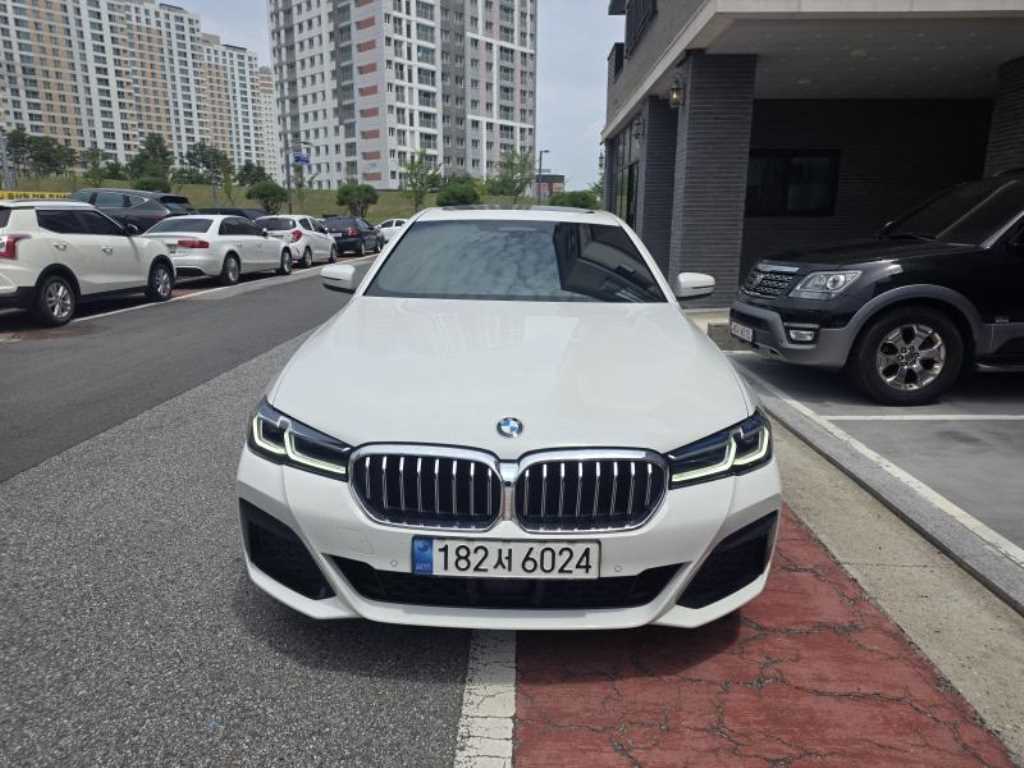 BMW 5 Series 2022 — Zona Franca Iquique