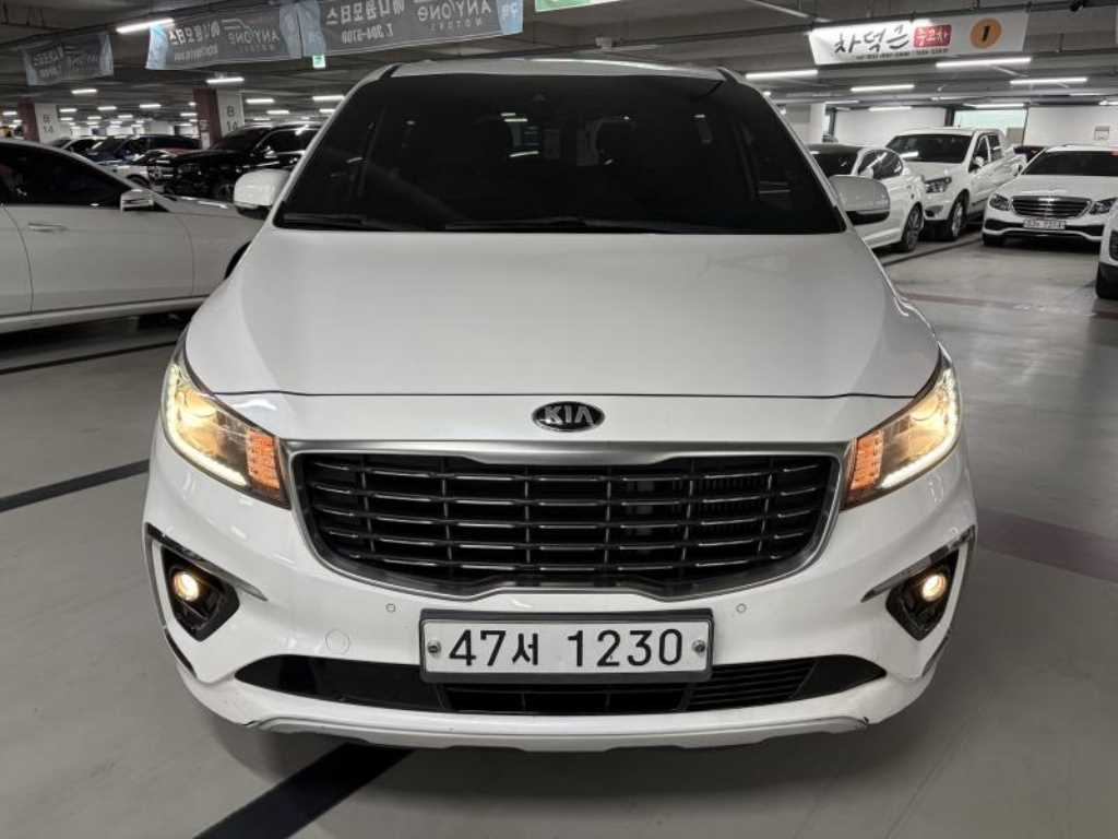 KIA Carnival 2018 — Zona Franca Iquique