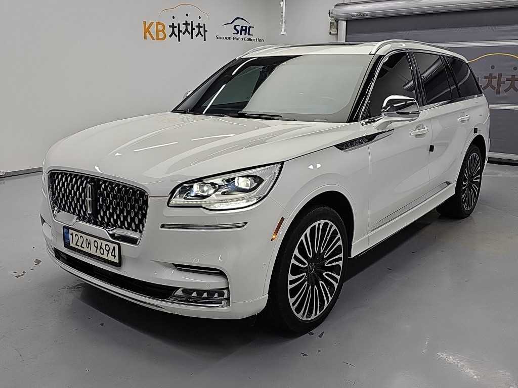 Lincoln Aviator