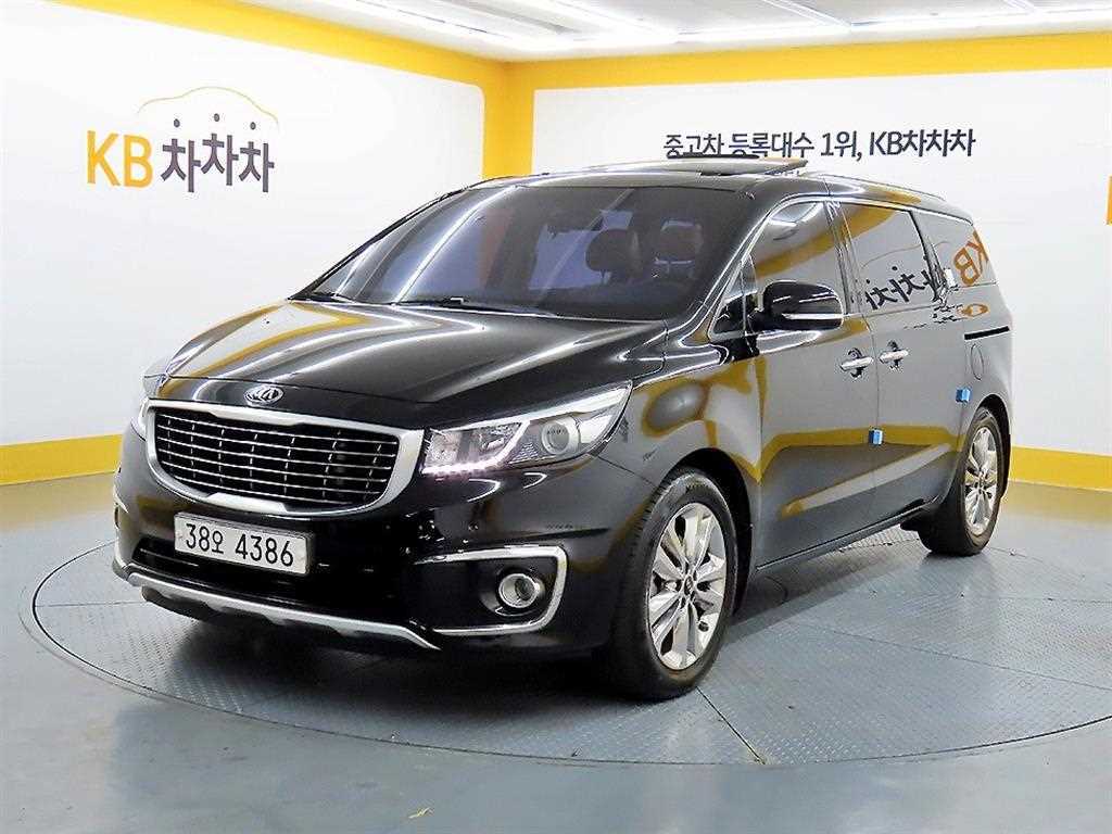 KIA Carnival