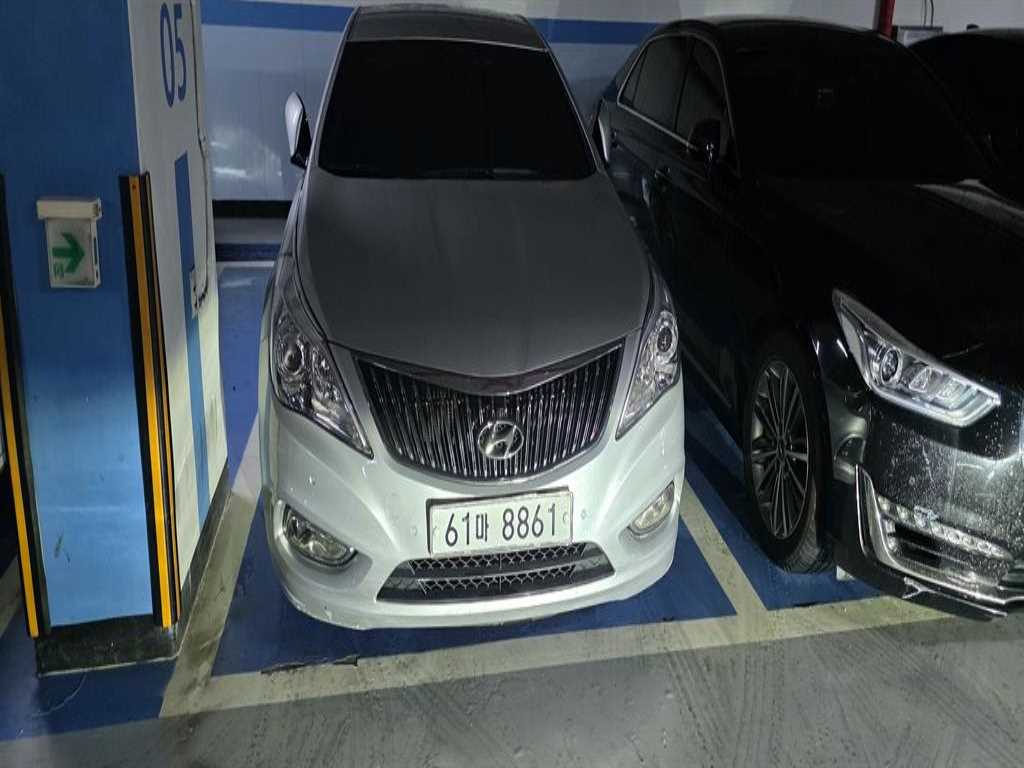 HYUNDAI Grandeur 2013 — Zona Franca Iquique