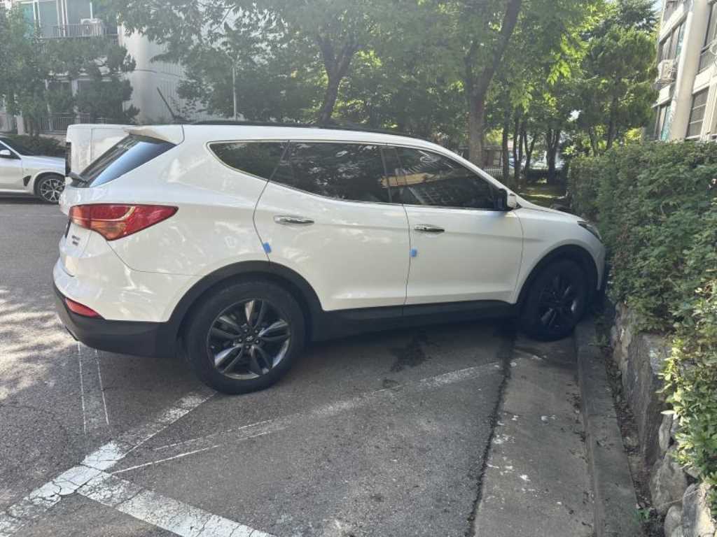HYUNDAI Santa Fe 2012 — Zona Franca Iquique
