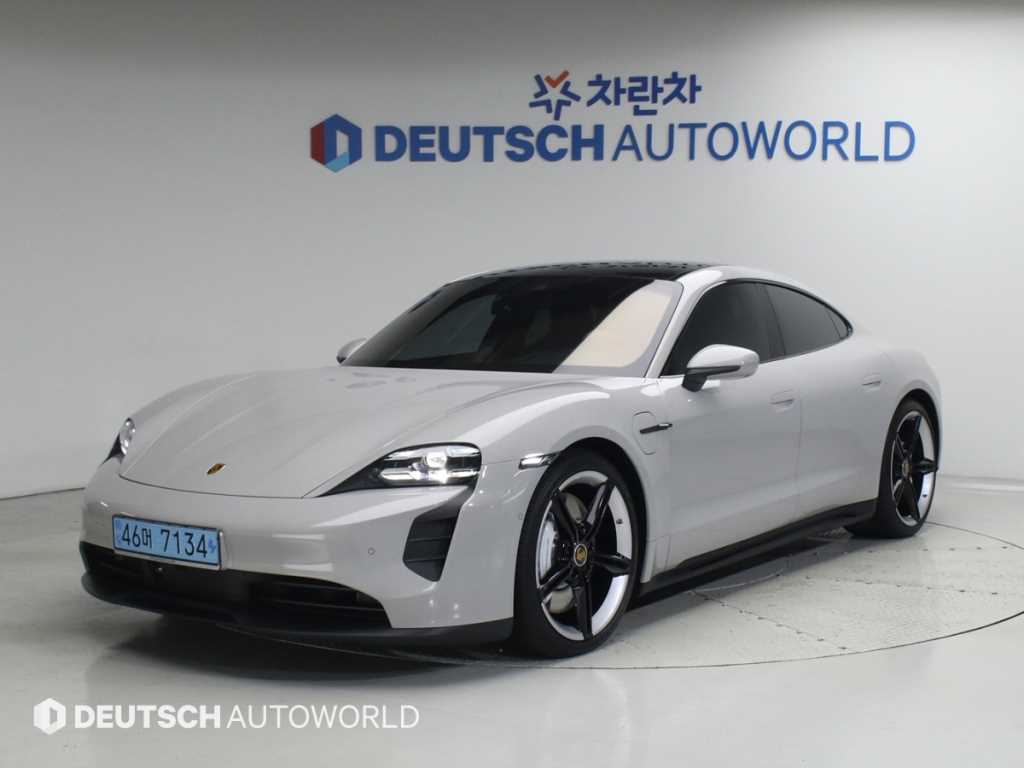 Porsche Taycan GTS