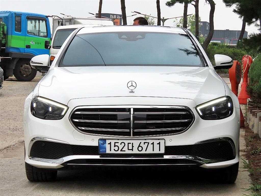 Mercedes Benz E class