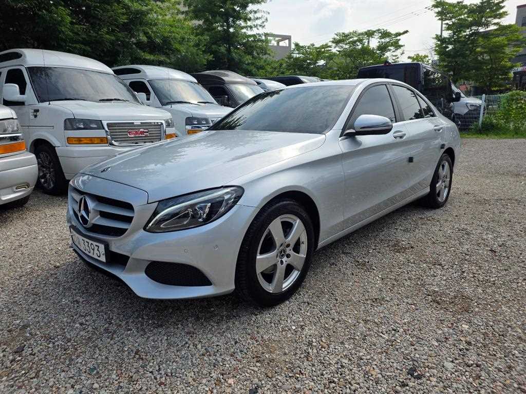 Mercedes Benz C Class 2018 — Zona Franca Iquique